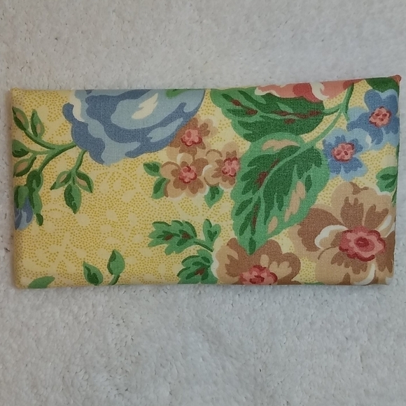 Handmade Vintage Print Floral Clutch - Picture 2 of 8